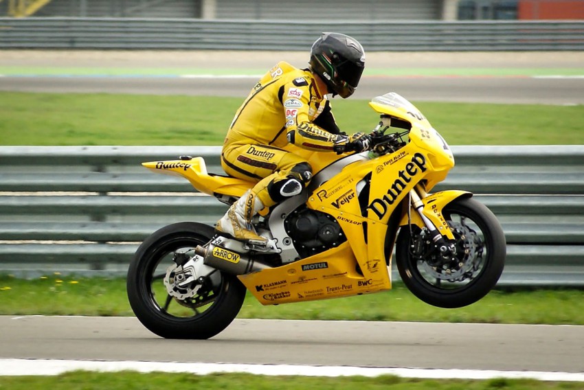 Audio Post Format With Embedded Media